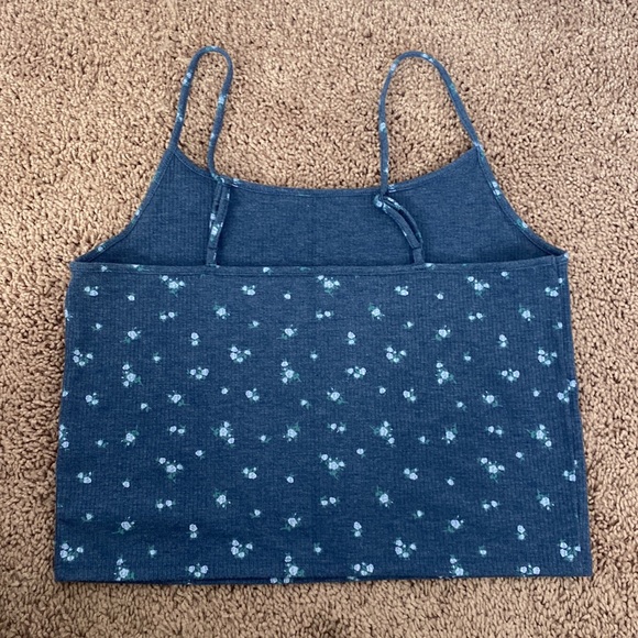 American Eagle Crop Camisole - Picture 2 of 3